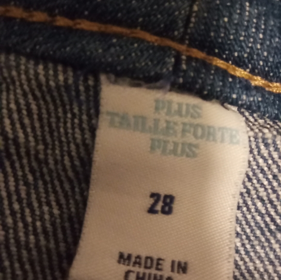 Plus size jeans 28 - Picture 2 of 2